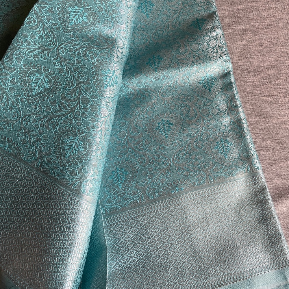 Saree - Picture 5 of 6